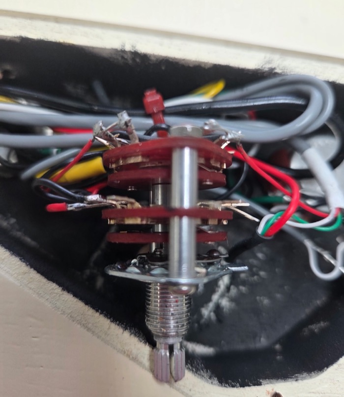 Multi-deck rotary switch assembly with soldered lugs